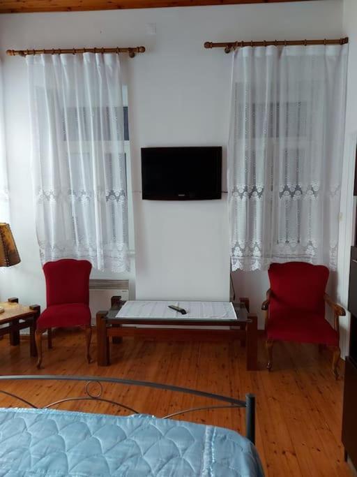 Gyzi 'S House Apartment Tinos Exterior photo