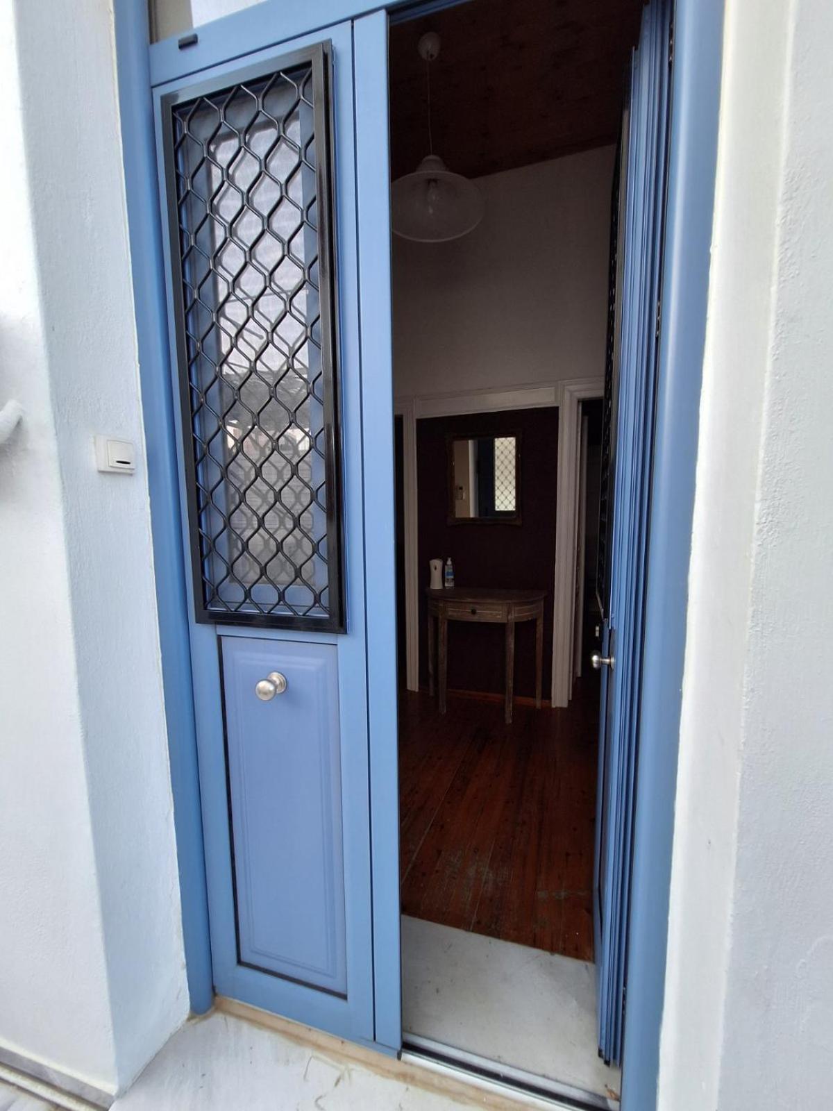 Gyzi 'S House Apartment Tinos Exterior photo